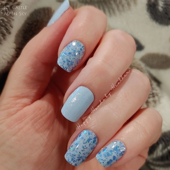 Color Street Nail Polish Strips in shade Aspen Sky - Picture 2 of 4